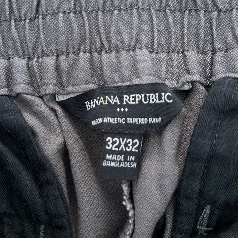 Banana Republic Mason Athletic Tapered Pant - Picture 2 of 4